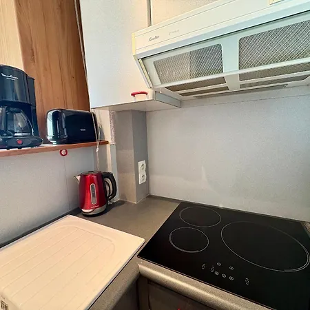 Appartement Confortable Pour 3 A Jean De Monts, Proche - Fr-1-323-459 *